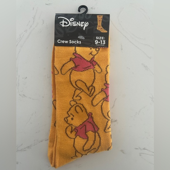 Disney Winnie the Pooh Crew Socks - Size 9-13, Unisex - NWT - Picture 1 of 4